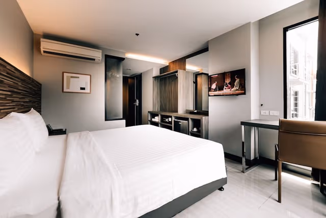 Deluxe Double or Twin Room