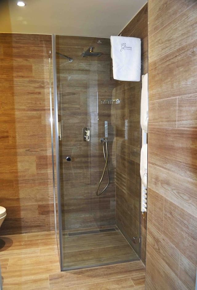 Triple Room (Rolex)