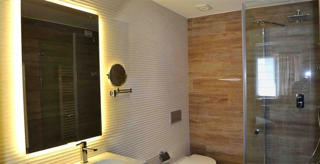 Triple Room (Rolex)