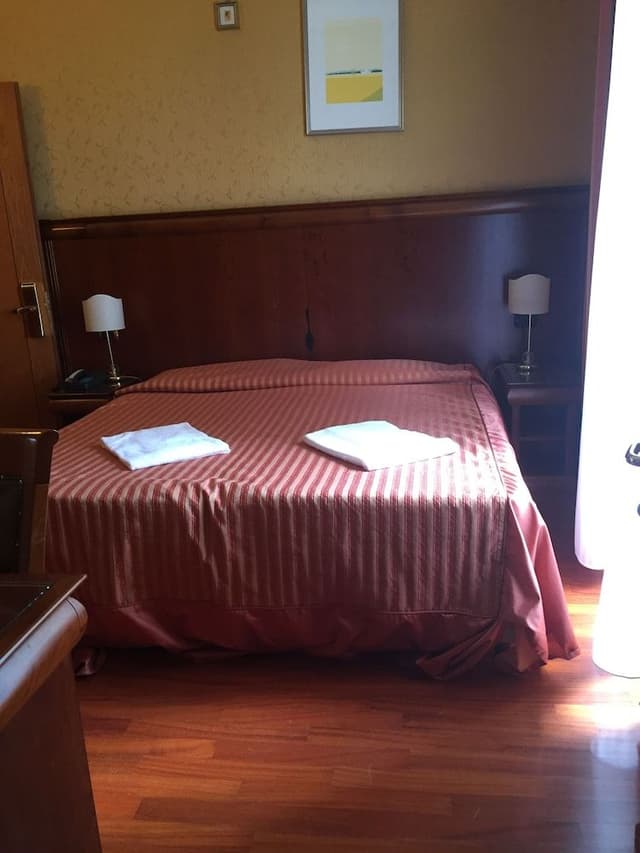 Standard Double or Twin Room, Private Bathroom