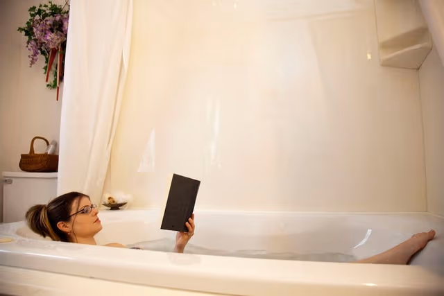 Deluxe Room, Jetted Tub, Garden View