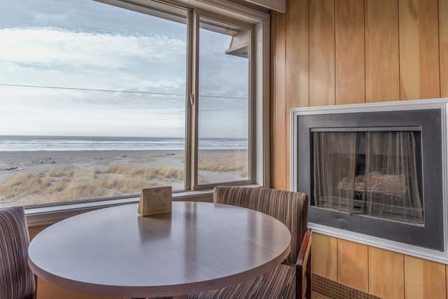 1 King Oceanfront, No Elevator Access