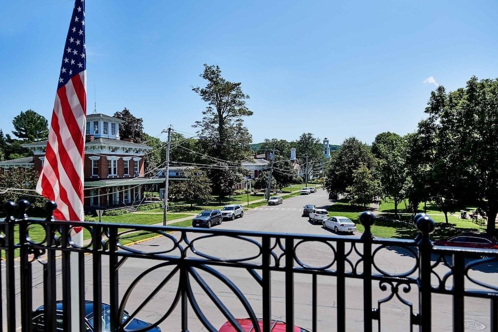 Colgate Inn3