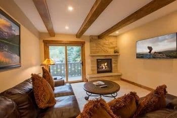 Condo, 2 Bedrooms
