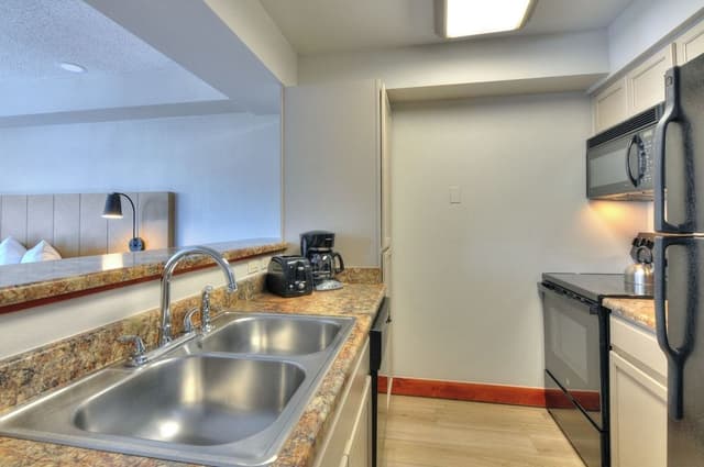 Studio Condo