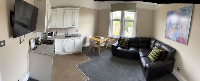 Luxury Apartment, Ensuite, Garden View (Apartment 4)