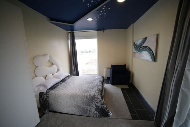 Family Double Room, 1 Bedroom, Private Bathroom