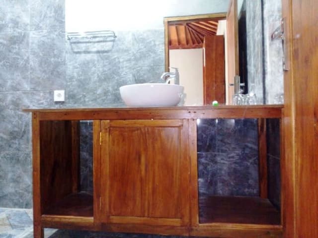 Superior Room, 1 Queen Bed, Garden View