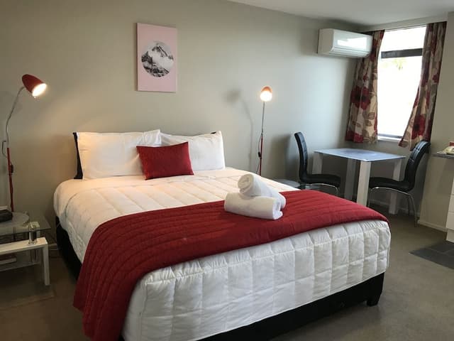 Honeymoon Double Room, 1 King Bed, Jetted Tub