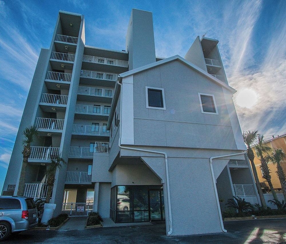 Shoreline Towers2
