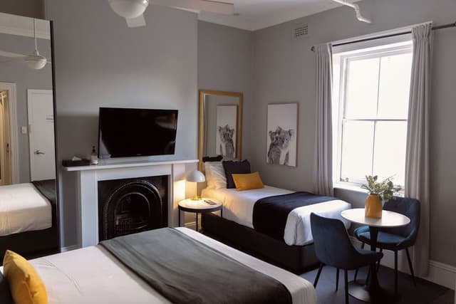 Superior Twin/Triple Studio with Ensuite Bathroom