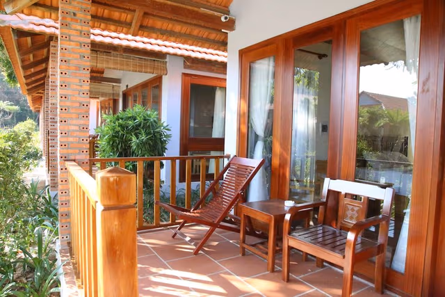 Standard Bungalow, Garden View
