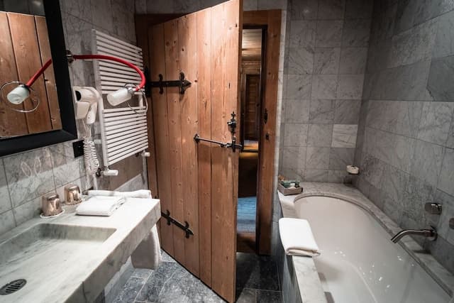 Family Suite, 2 Bedrooms, Mountain View