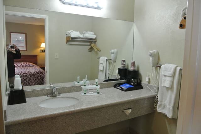 Standard Room, 2 Queen Beds, Non Smoking