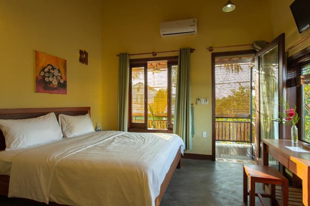 Sunrise Room