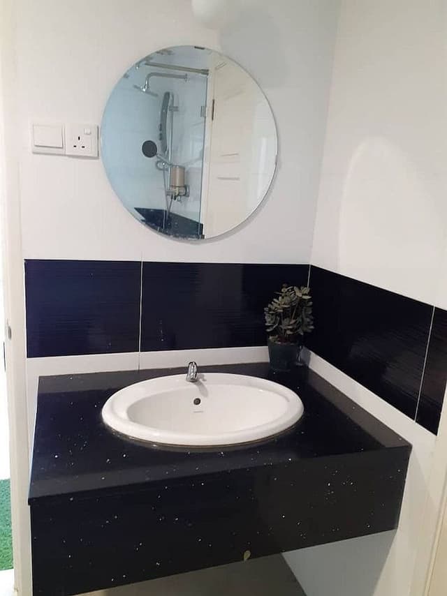 One Bedroom Suites (P)
