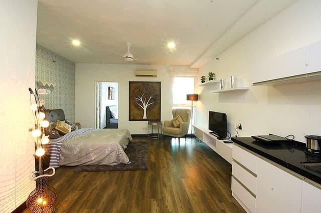 One Bedroom Suites (P)