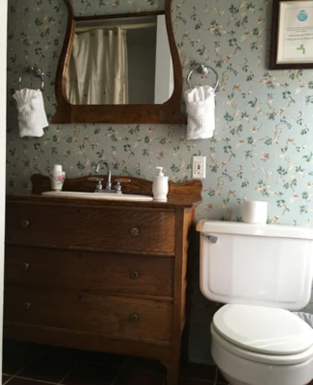 Room, Private Bathroom (Chesapeake Haven)