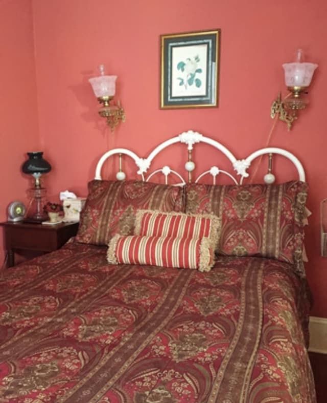 Room, Private Bathroom (Snug Harbor)