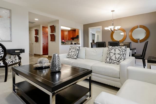 One-Bedroom Executive King Suite, Non-Smoking