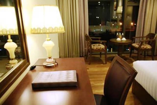 Deluxe Quadruple Room, Partial Ocean View