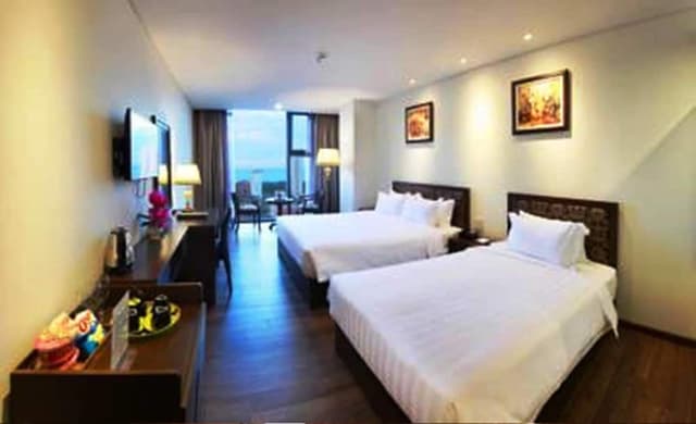 Deluxe Quadruple Room, Partial Ocean View