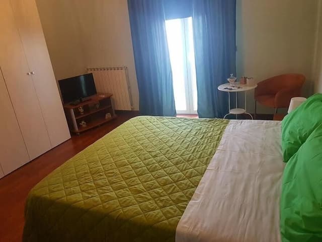 Double Room (Verde)