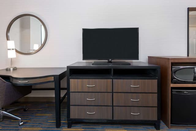 2 QUEEN BEDS NONSMOKING