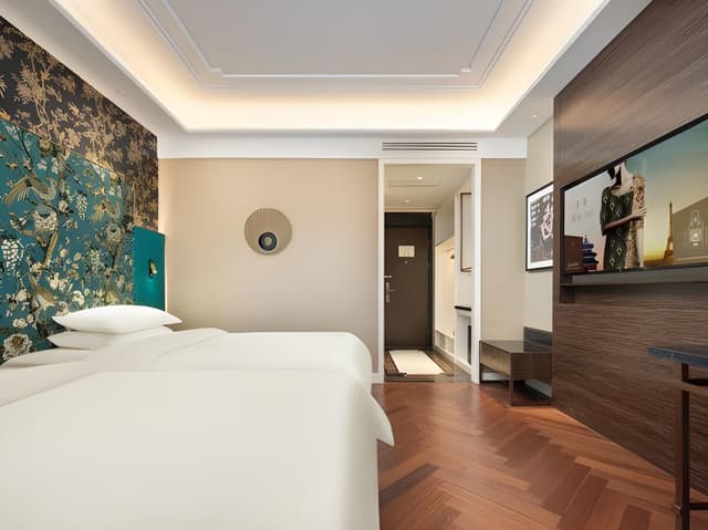 Elegant Twin Room
