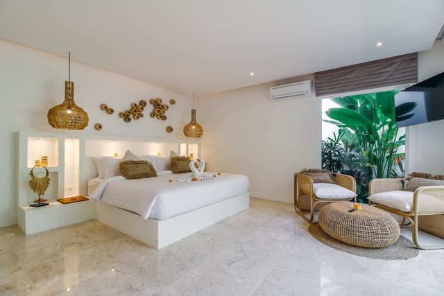 Basic Villa, 1 King Bed