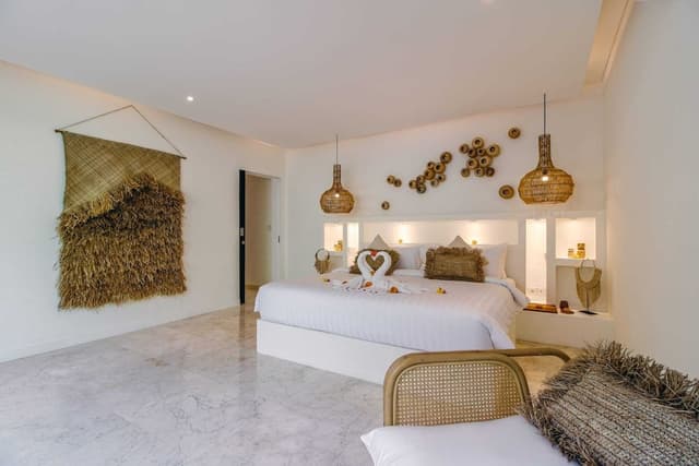 Basic Villa, 1 King Bed