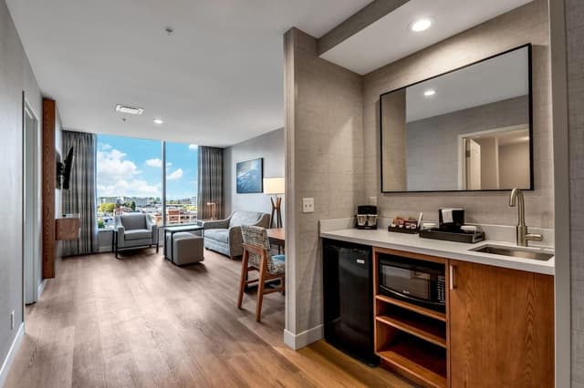 Suite, 2 Queen Beds