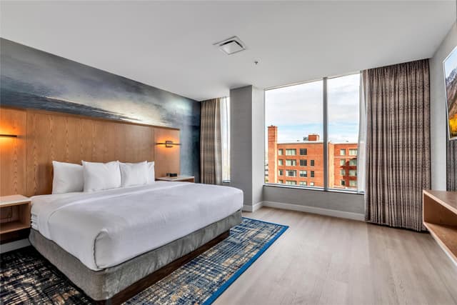 2 ROOM SUITE-PURE WELLNESS-1 KING BED