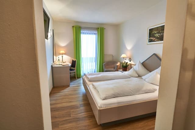 Double Room (SparZeit)