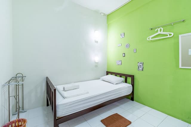 Standard Twin Room, Shared Bathroom