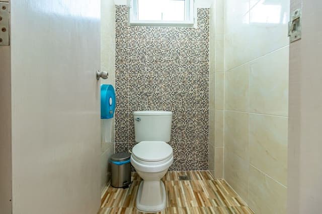Standard Twin Room, Shared Bathroom