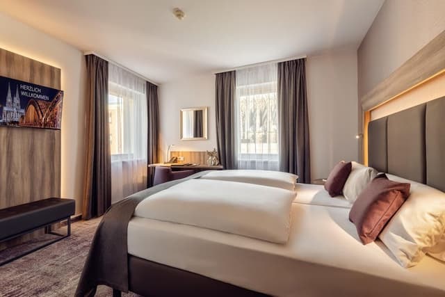 Superior Double Room (Cathedral View)