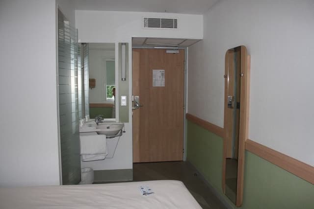 Triple Room, Multiple Beds
