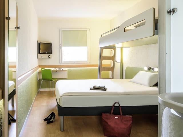 Triple Room, Multiple Beds