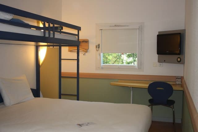 Triple Room, Multiple Beds