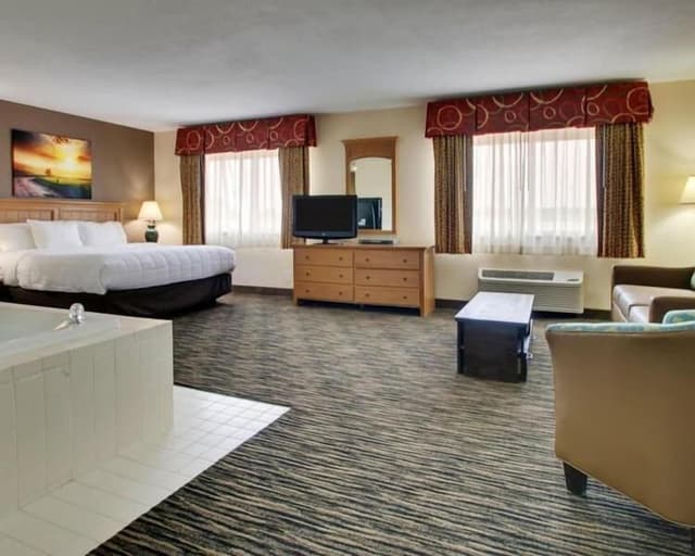 Suite, 1 King Bed