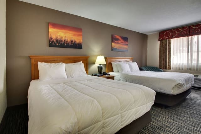 Standard Room, 2 Queen Beds (Double Queen Room)