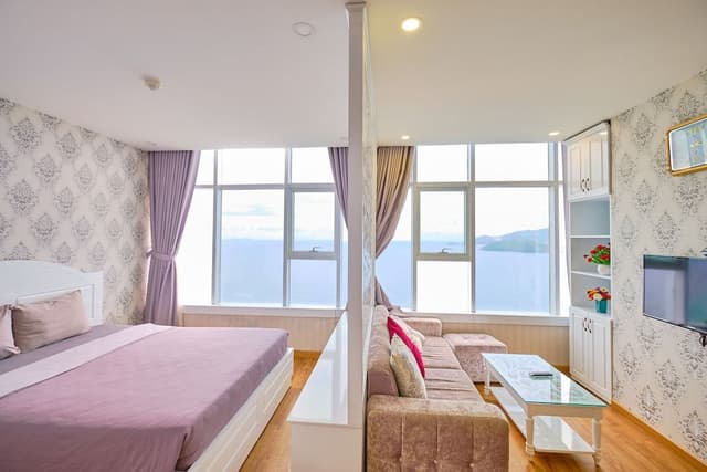 1-Bedroom Panoramic Ocean View Apartment