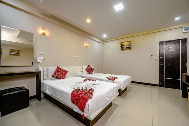 Standard Twin Room