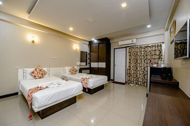 Standard Twin Room