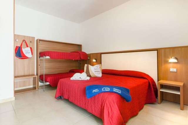 Family Quadruple Room, Multiple Beds, Non Smoking