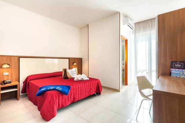 Basic Double or Twin Room, 1 Double or 2 Twin Beds, Non Smoking