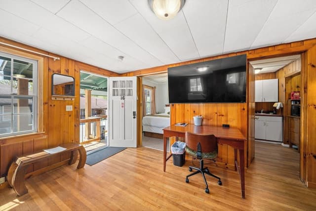 Executive Studio, 1 Queen Bed