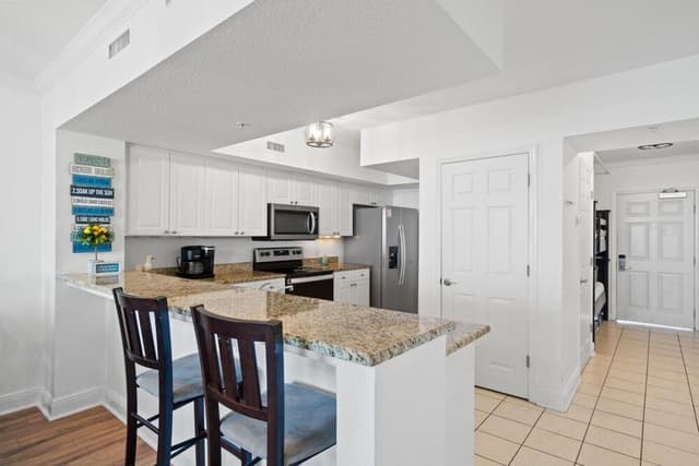 Condo, 2 Bedrooms, Ocean View (1331)