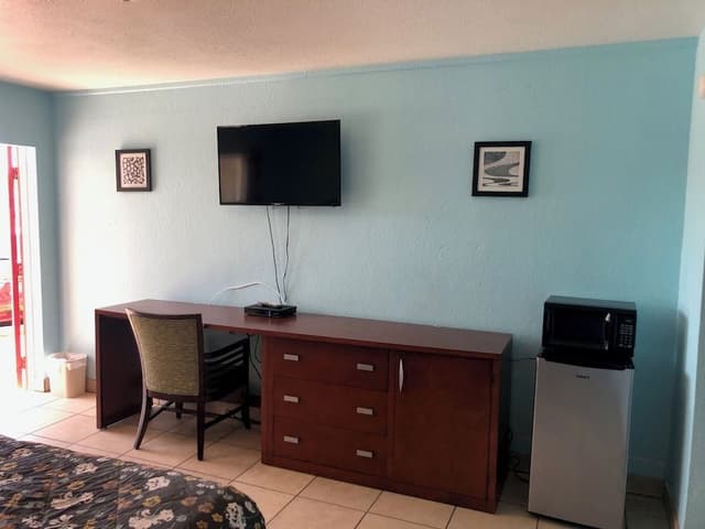 Room, 1 King Bed, Non Smoking